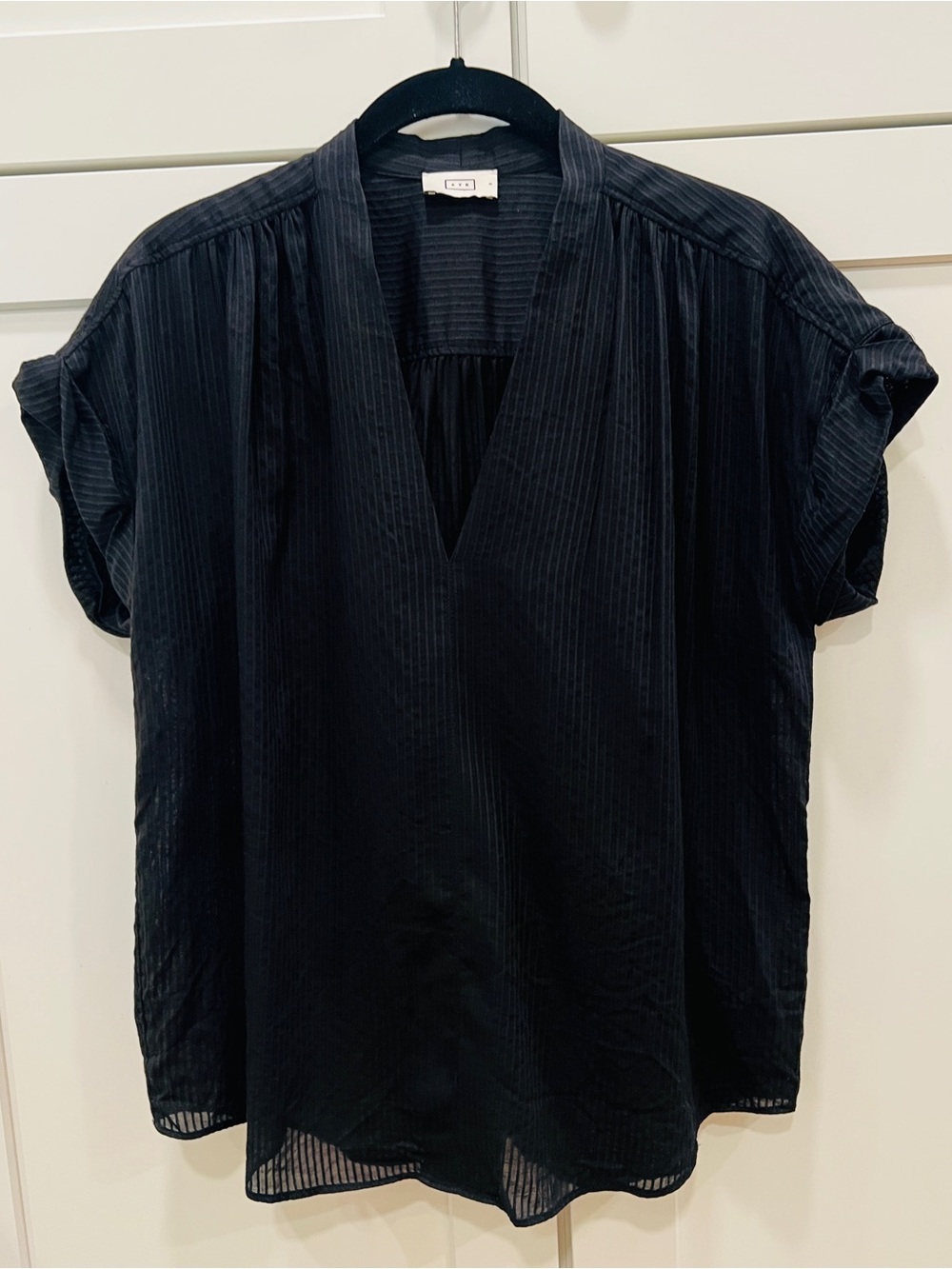 AYR Black V-Neck Cap Sleeve Top - Picture 2 of 10